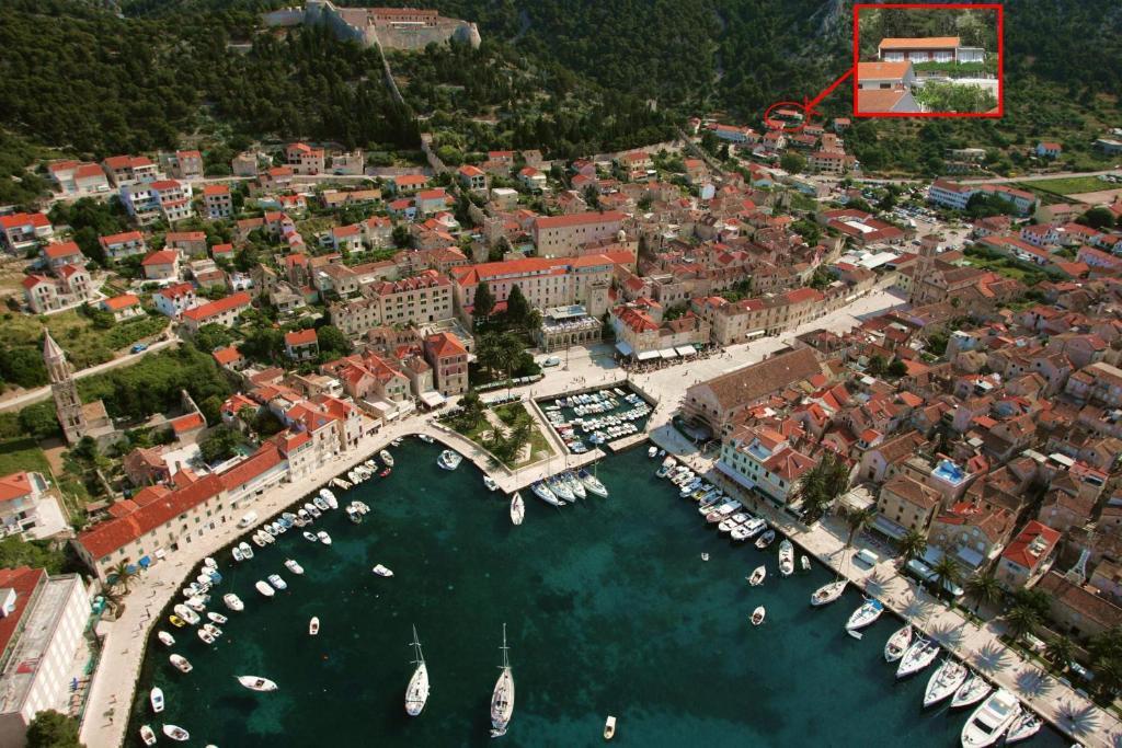 Guest House Vuljan Hvar Town Exterior foto